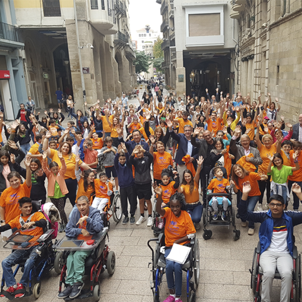 AREMI commemora el DMPC a la Plaça Paeria de Lleida